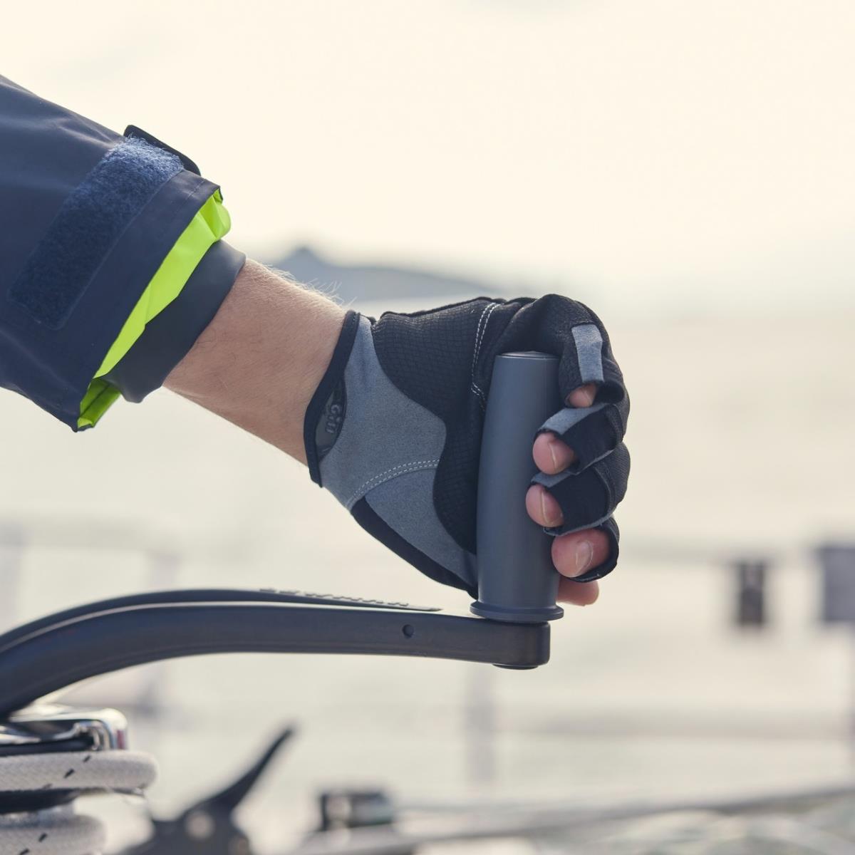 Gill Deckhand Short Finger Sailing Gloves
